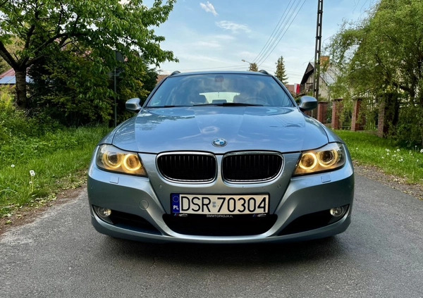 BMW Seria 3 cena 28900 przebieg: 242000, rok produkcji 2011 z Elbląg małe 106